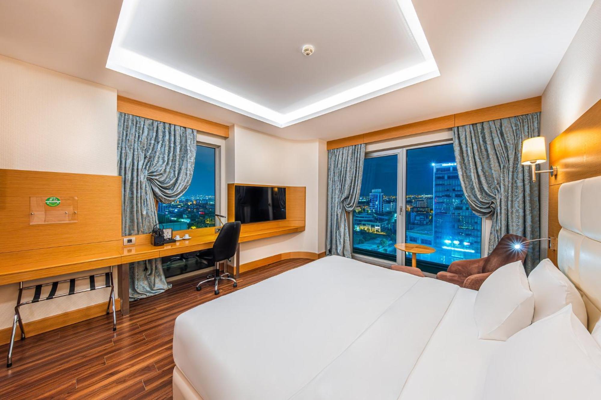 Holiday Inn Ankara - Cukurambar By Ihg מראה חיצוני תמונה